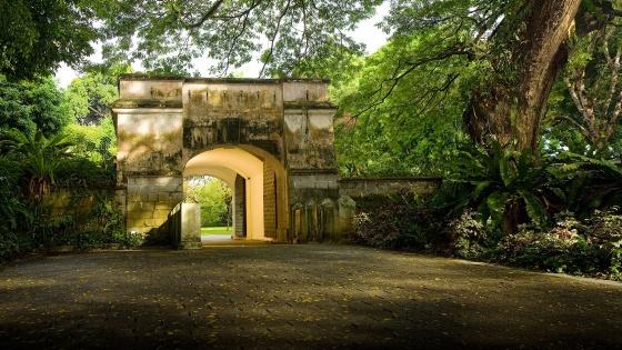 Of Graves, Guns and battles: A tour of Fort Canning Hills